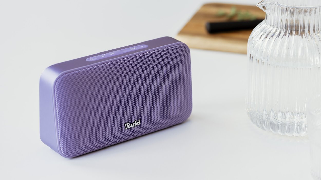 Teufel wprowadza przenośny głośnik MOTIV® GO 2 z mocnym dźwiękiem i wodoodpornością