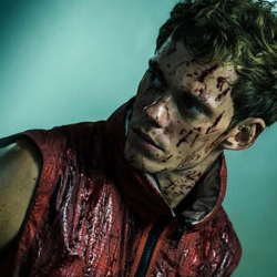 Boy Kills World, historia głuchoniemego, bezimiennego bohatera, który zmienia się w maszynę do zabijania, na zwiastunie