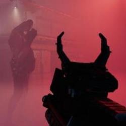 Gra GTFO doczekała się stworzenia efektownego popiersia i otwarcia sklepu z ubraniami