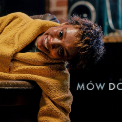 Mów do mnie, świetnie przyjęty horror o duchach do obejrzenia w ramach abonamentu na Prime Video