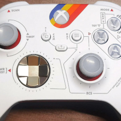 Zachwycający pad Xbox Series z motywem Starfield wyciekł w sieci! Jak się prezentuje? Co go wyróżnia?