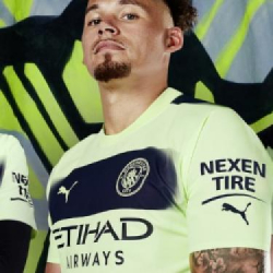 PUMA wraz z Manchester City zademonstrowały swoje stroje w... Robloxie!