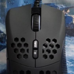 Recenzja myszki Genesis Krypton 555: Bardzo dobrej myszki dla graczy, dostępnej w świetnej cenie