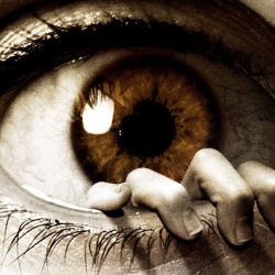 Recenzja Oko (The Eye), remake azjatyckiego horroru, intrygująca opowieść grozy bazująca na pamięci komórkowej