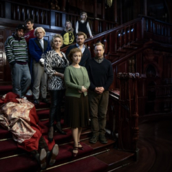 Top 10 filmów Netflix, pośród których na czele Spadek, Weteranka oraz Teściowie 2