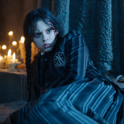 Top 10 seriali 2023 roku dostępnych na platformach streamingowych. Serialowe podsumowanie