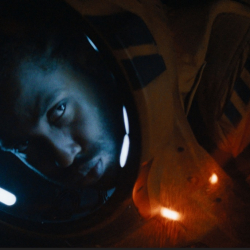 Twórca, niezwykłe filmowe wydarzenie, intrygujący thriller science-fiction pokazany na nowym zwiastunie